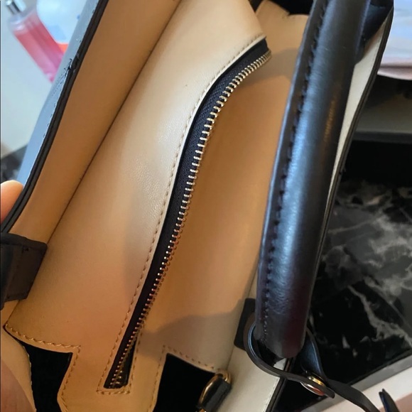 Handbag - Picture 4 of 4